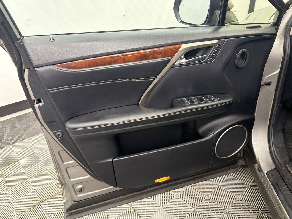 Used 2019 Lexus RX 350L AWD image 11