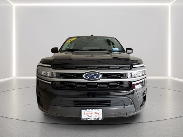 Used 2024 Ford Expedition XLT AWD/4WD image 4