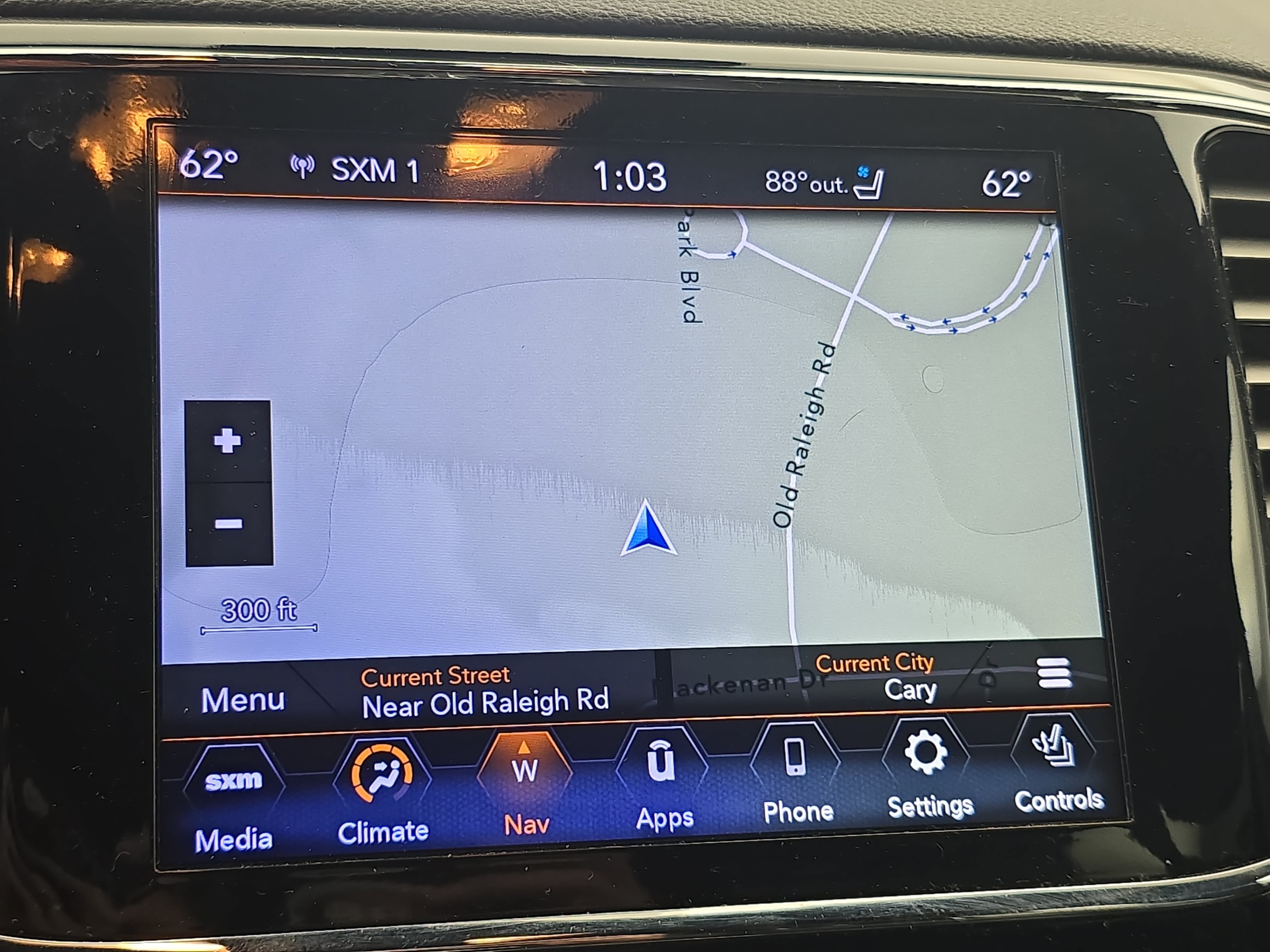 Used 2020 Jeep Grand Cherokee Trailhawk w/ Premium Lighting Group AWD/4WD image 22