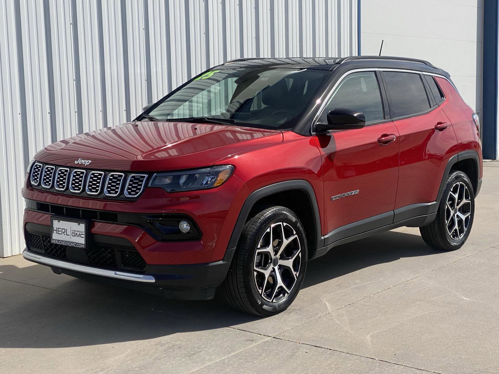 Used 2025 Jeep Compass Limited image 1