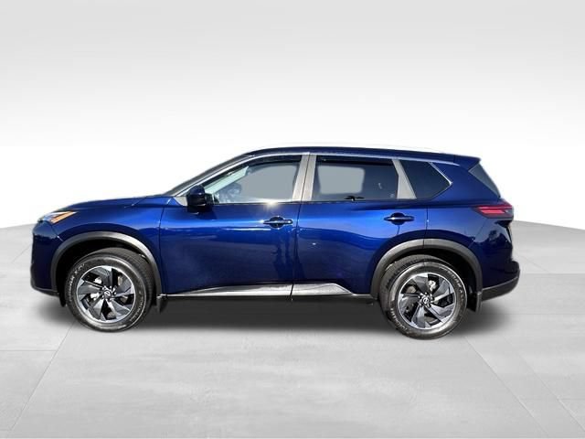 Used 2024 Nissan Rogue SV w/ SV Premium Package FWD image 5