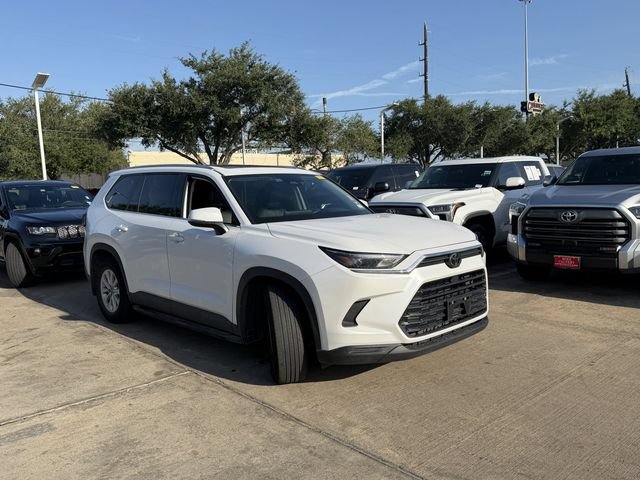 Used 2025 Toyota Grand Highlander FWD image 3