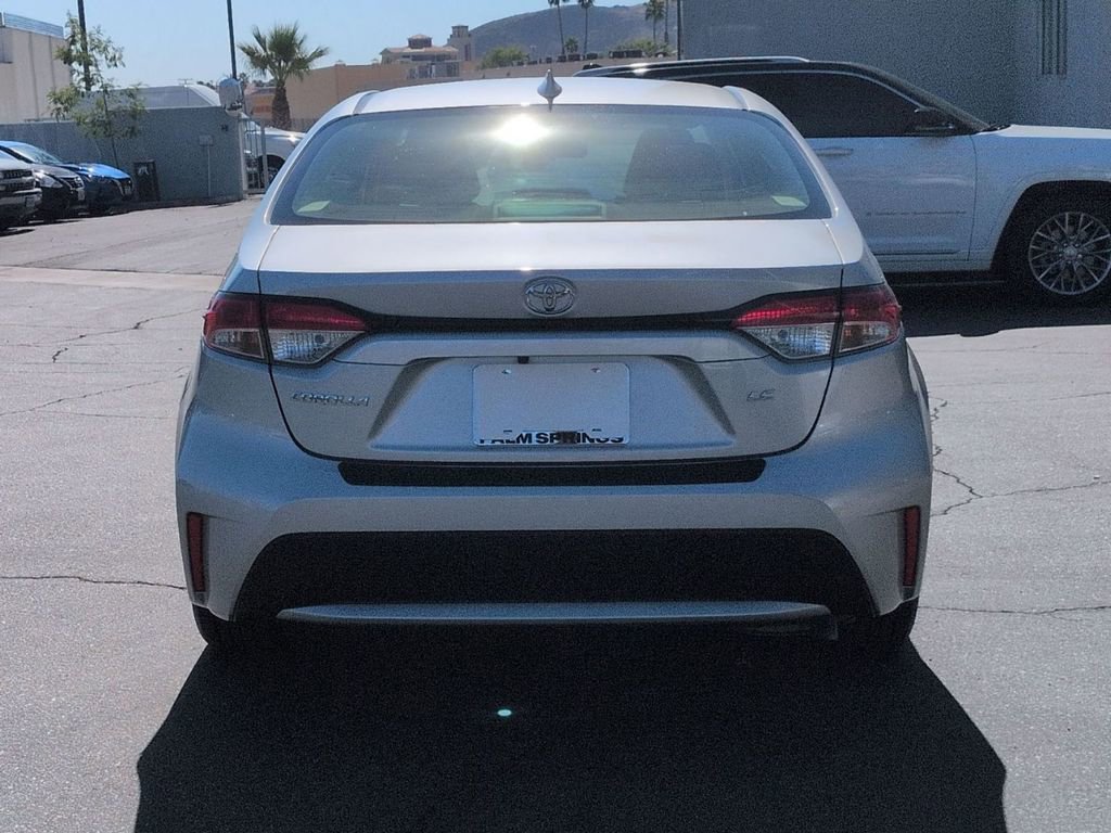 Used 2021 Toyota Corolla LE w/ Carpet Mat Package (TMS) image 4