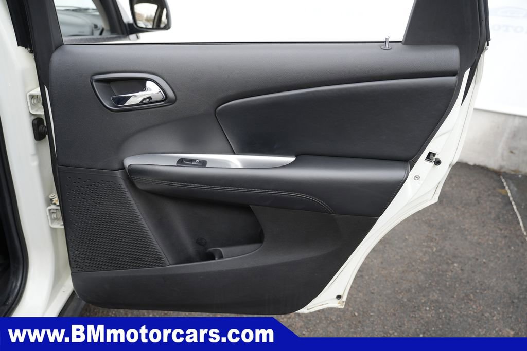 Used 2018 Dodge Journey SE w/ Mopar All Weather Group FWD image 36