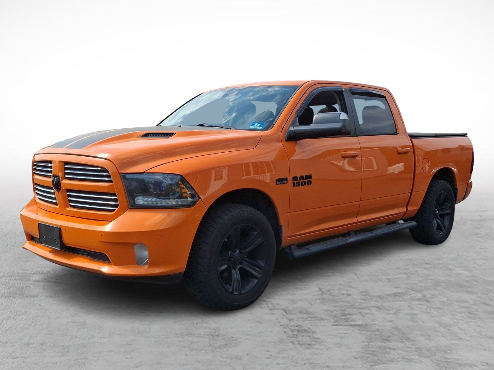Used 2015 RAM 1500 Sport w/ Ignition Orange Sport Package AWD/4WD image 3