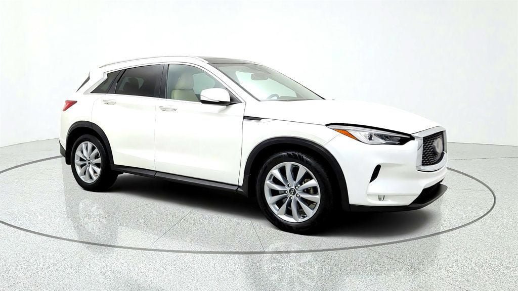 Used 2022 INFINITI QX50 Luxe AWD/4WD image 3