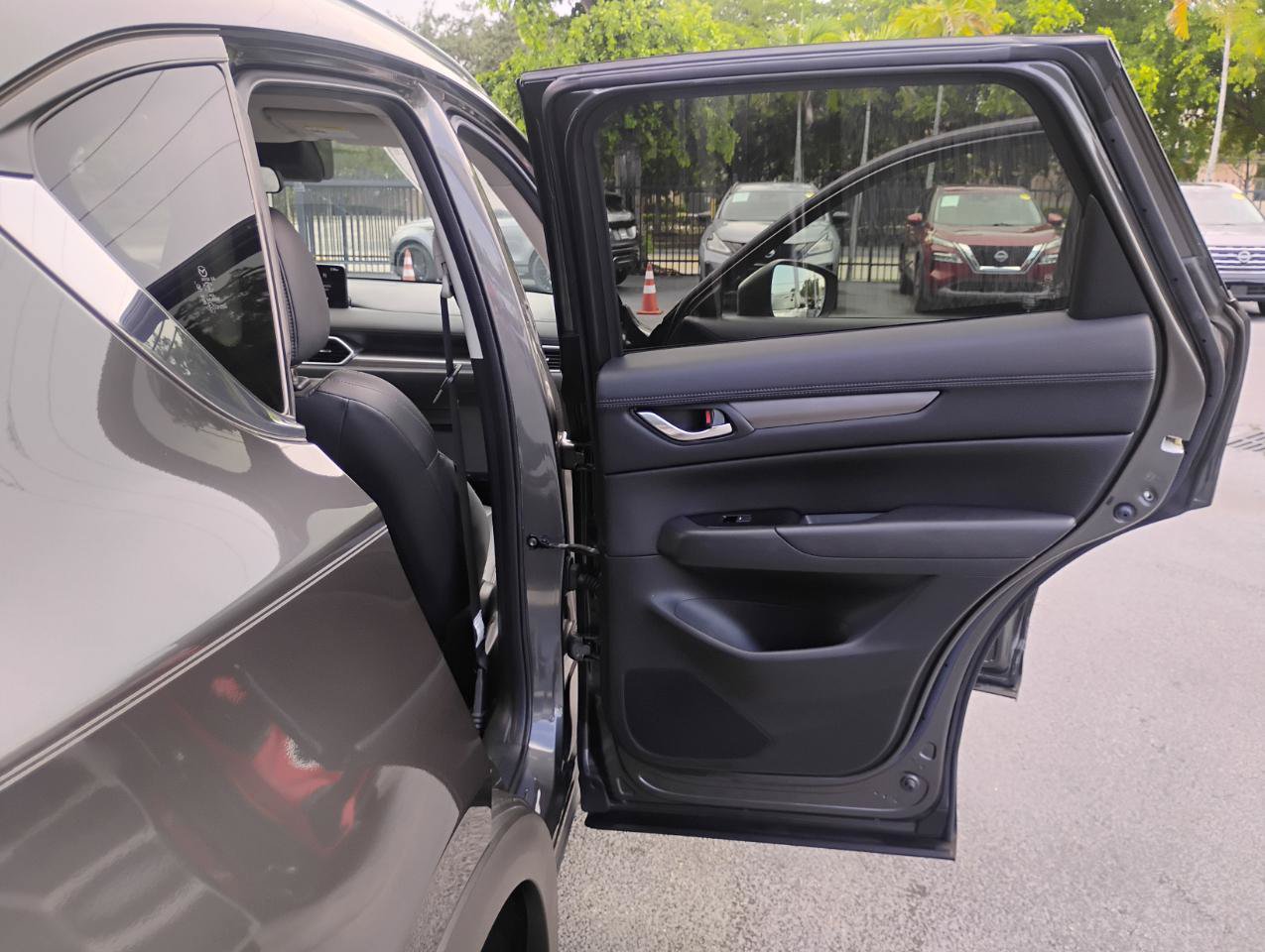 Used 2021 MAZDA CX-5 Touring FWD image 34