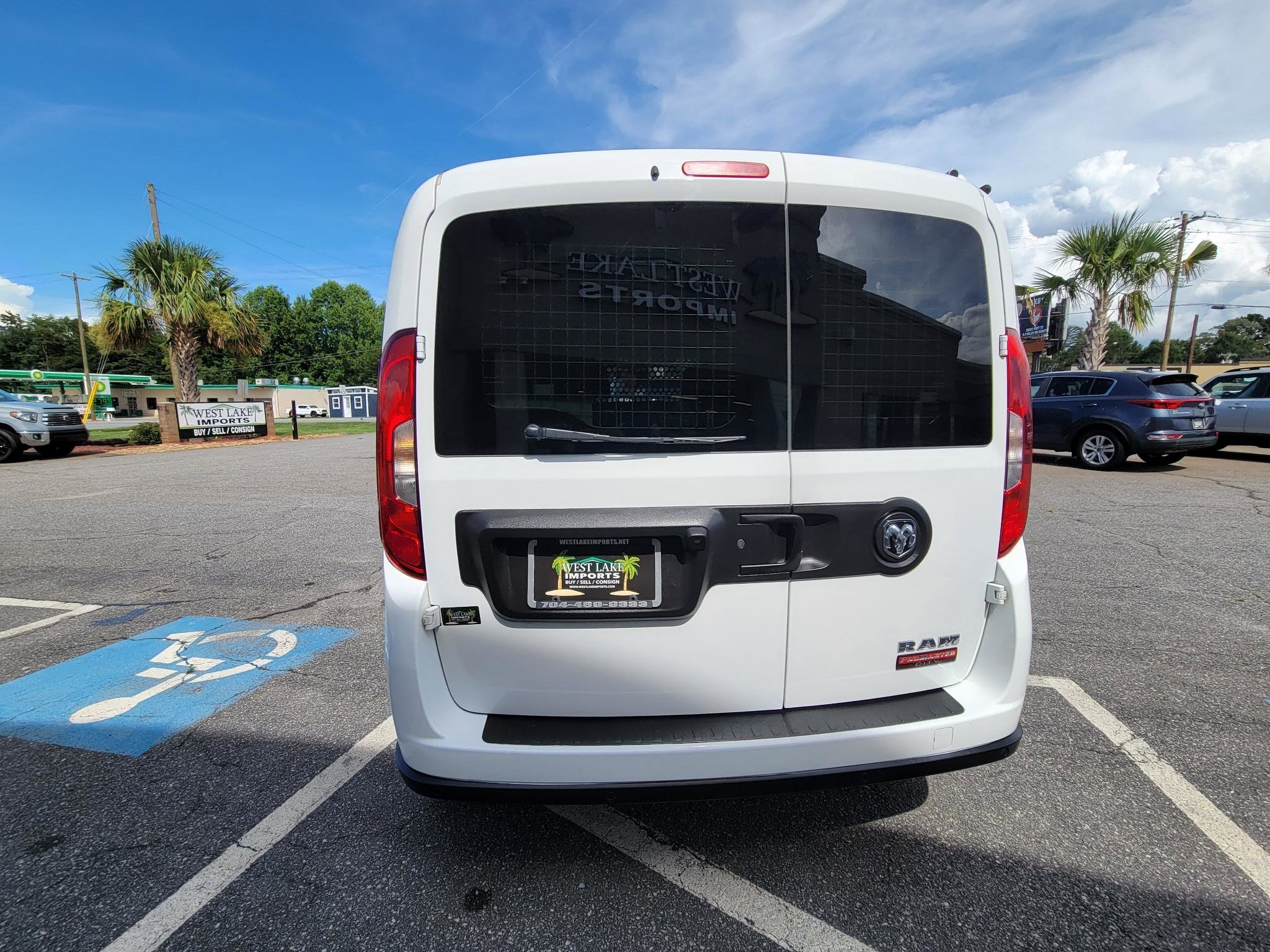 Used 2019 RAM ProMaster City Tradesman SLT FWD image 9