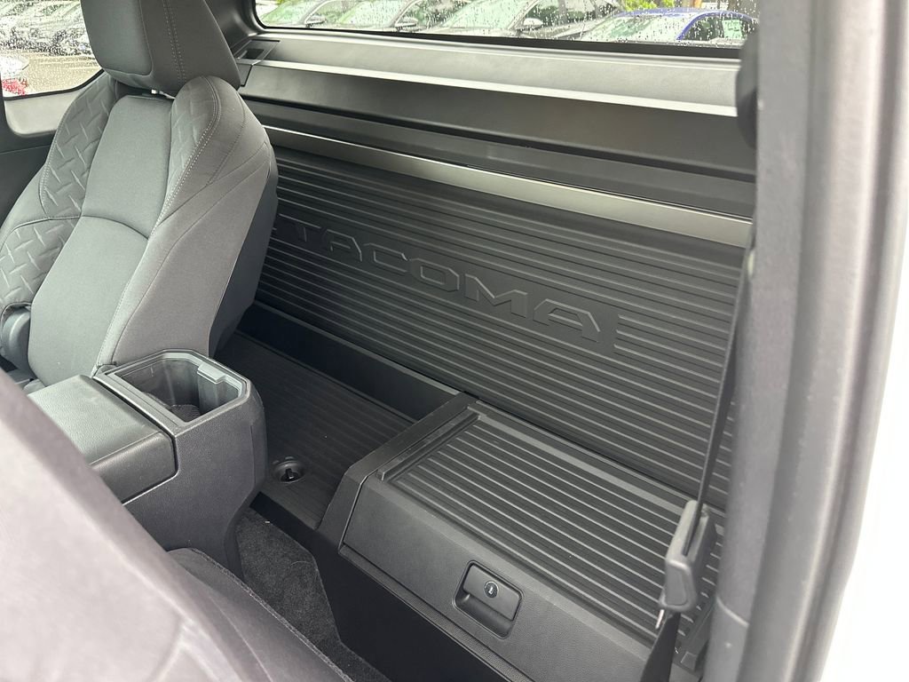Used 2025 Toyota Tacoma SR5 RWD image 15