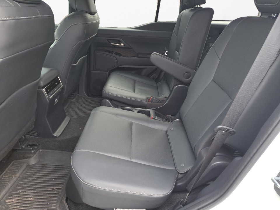 Used 2024 Lexus GX 550 image 15