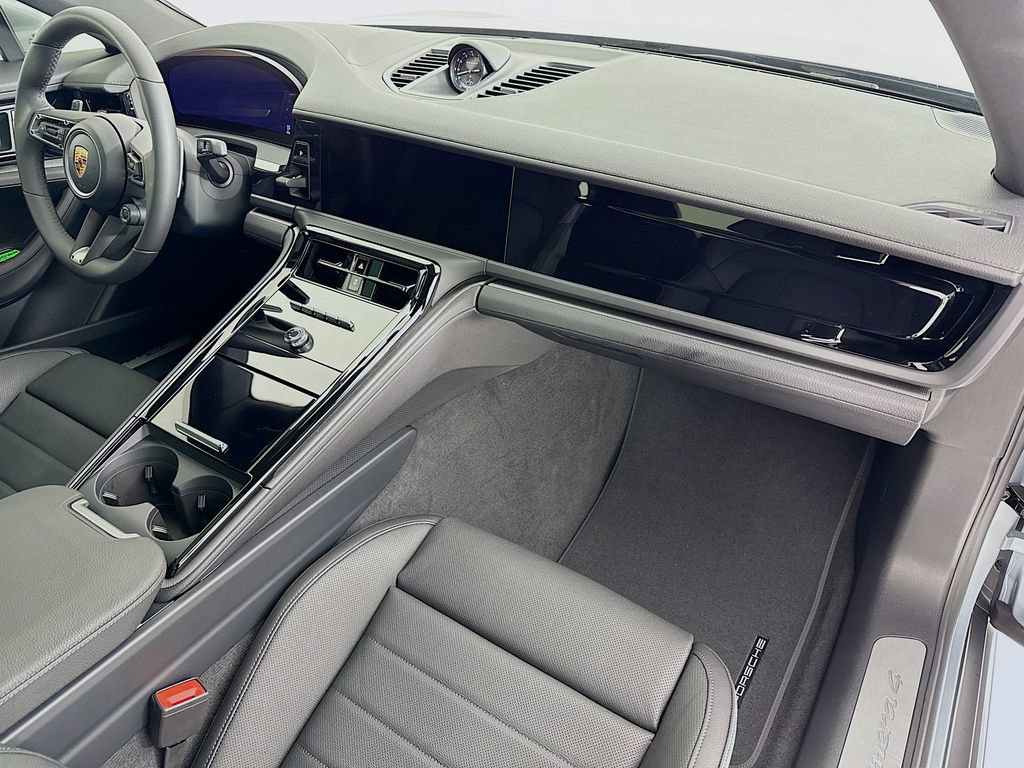 New 2026 Porsche Panamera 4 E-Hybrid AWD/4WD image 31