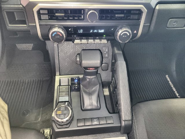 Used 2026 Toyota Tacoma TRD Off-Road AWD/4WD image 19