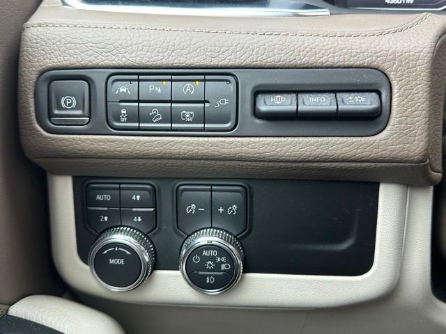 Used 2022 GMC Yukon Denali AWD/4WD image 20