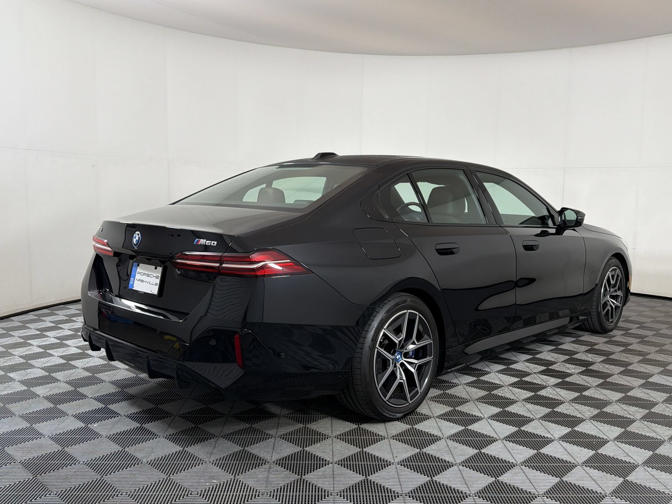 Used 2024 BMW i5 M60 w/ Premium Package AWD/4WD image 10