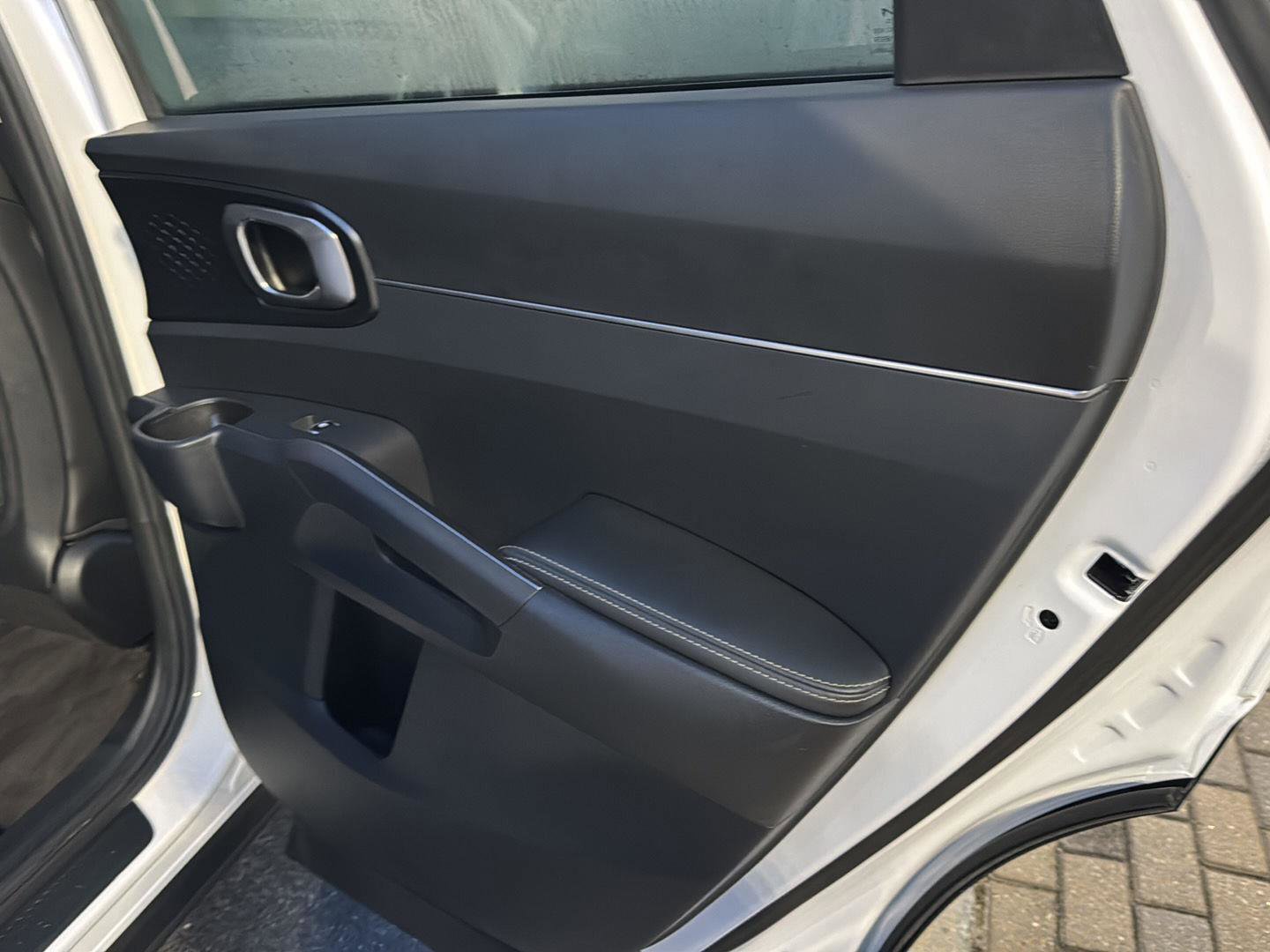 Used 2024 Kia Sorento S image 13