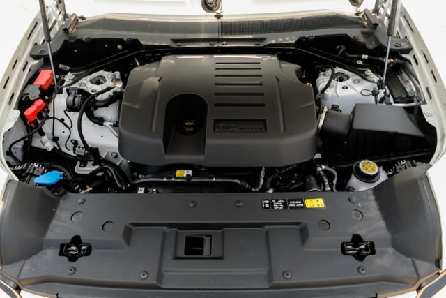 New 2026 Land Rover Defender 110 X-Dynamic SE AWD/4WD image 57