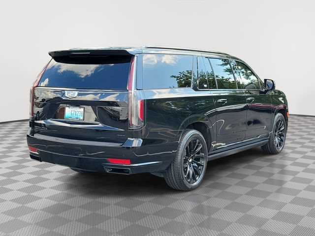 Certified 2023 Cadillac Escalade ESV Sport w/ LPO, ONYX Package AWD/4WD image 4