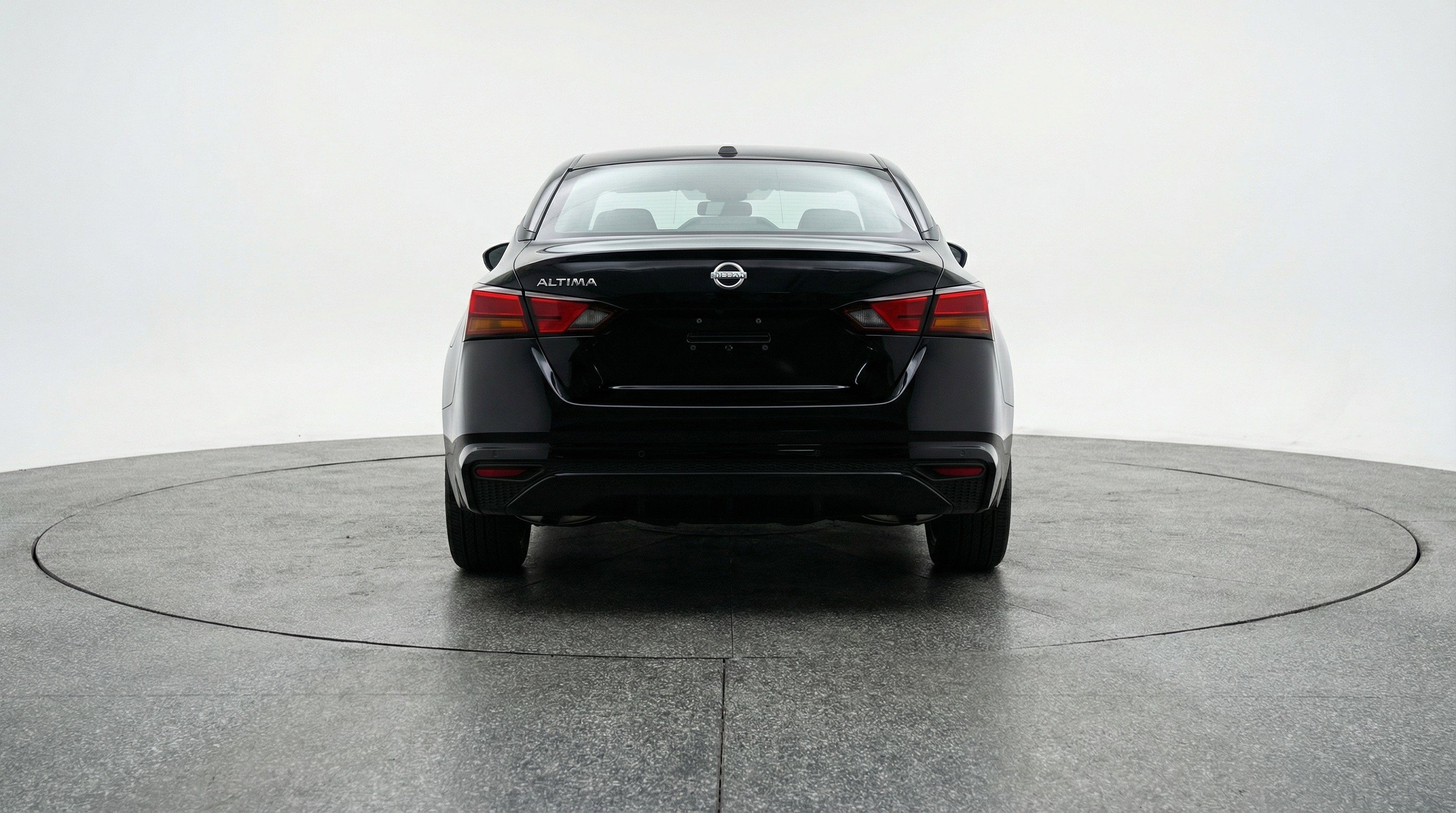 Used 2025 Nissan Altima 2.5 SV FWD image 7
