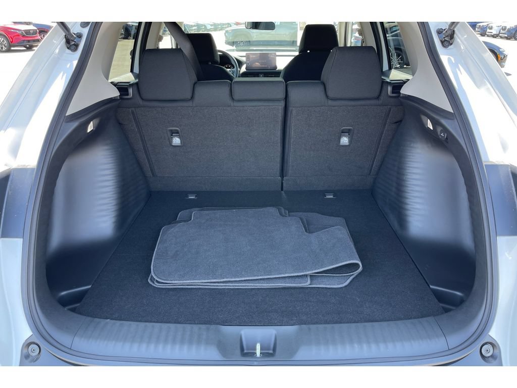 Certified 2027 Honda HR-V LX image 17