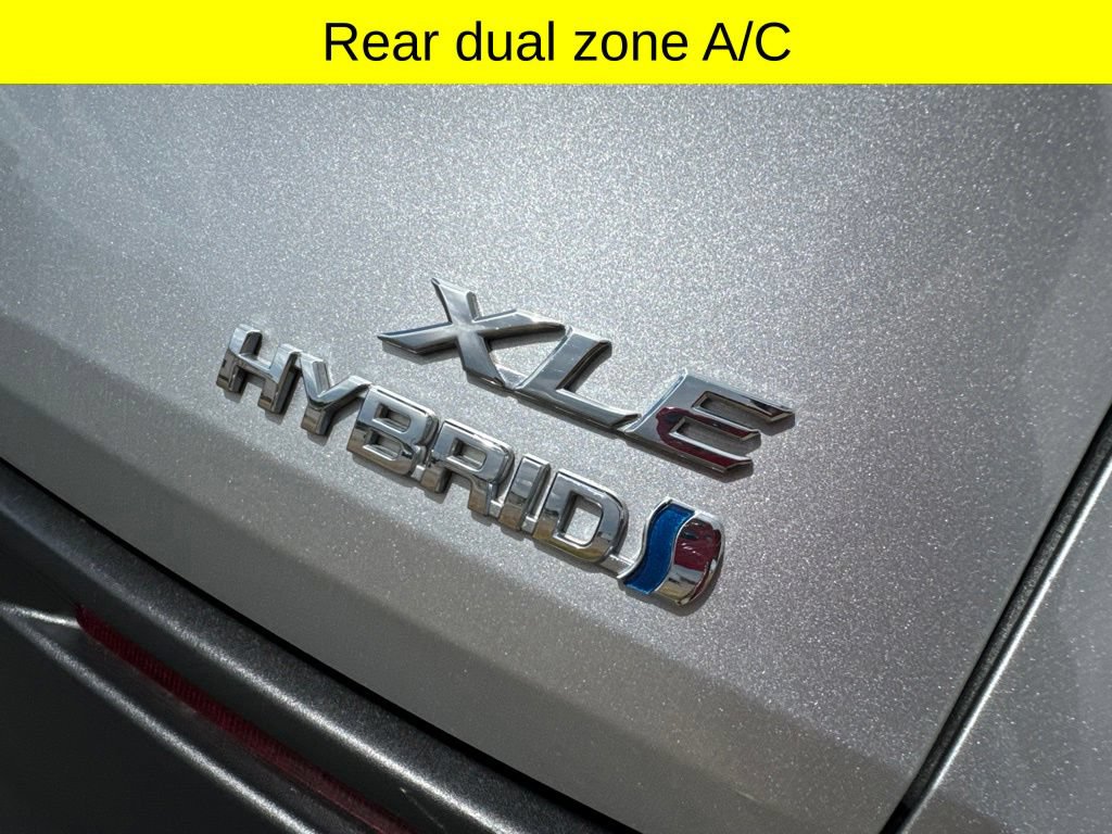 Used 2021 Toyota Sienna XLE w/ XLE Plus Package AWD/4WD image 11