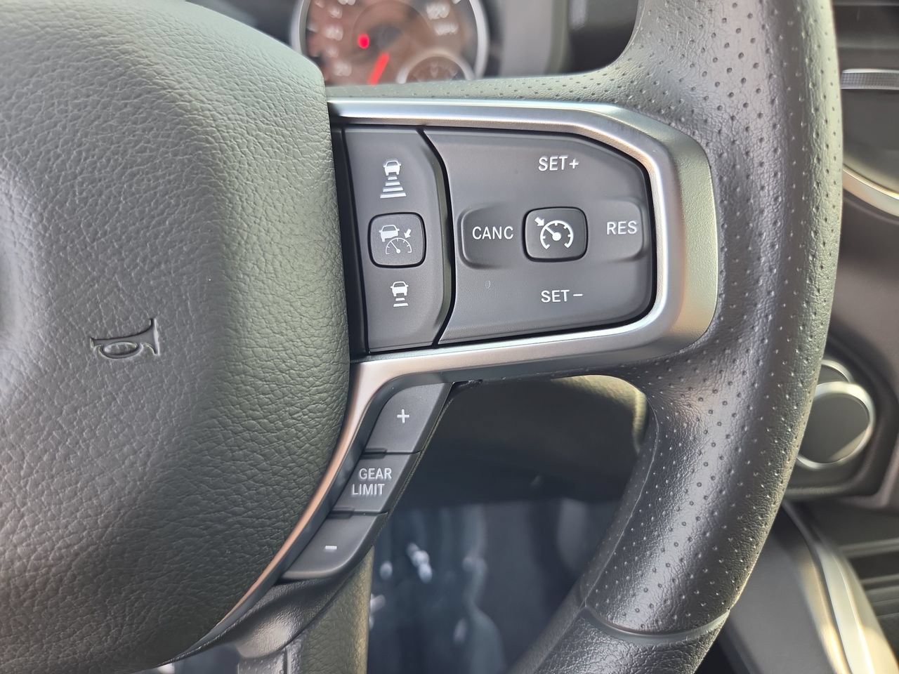 New 2026 RAM 1500 Express AWD/4WD image 28