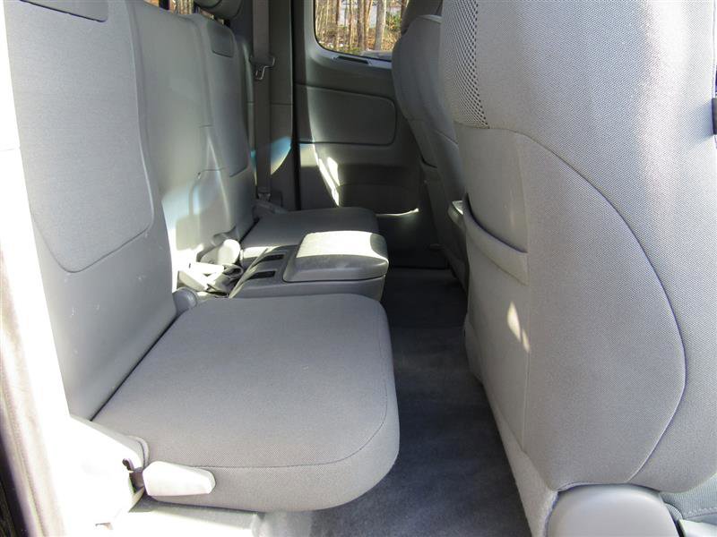 Used 2011 Toyota Tacoma 4x4 Access Cab V6 w/ TRD Sport Pkg image 34