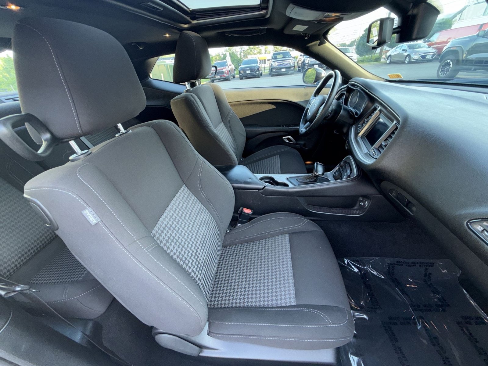 Used 2021 Dodge Challenger SXT RWD image 26