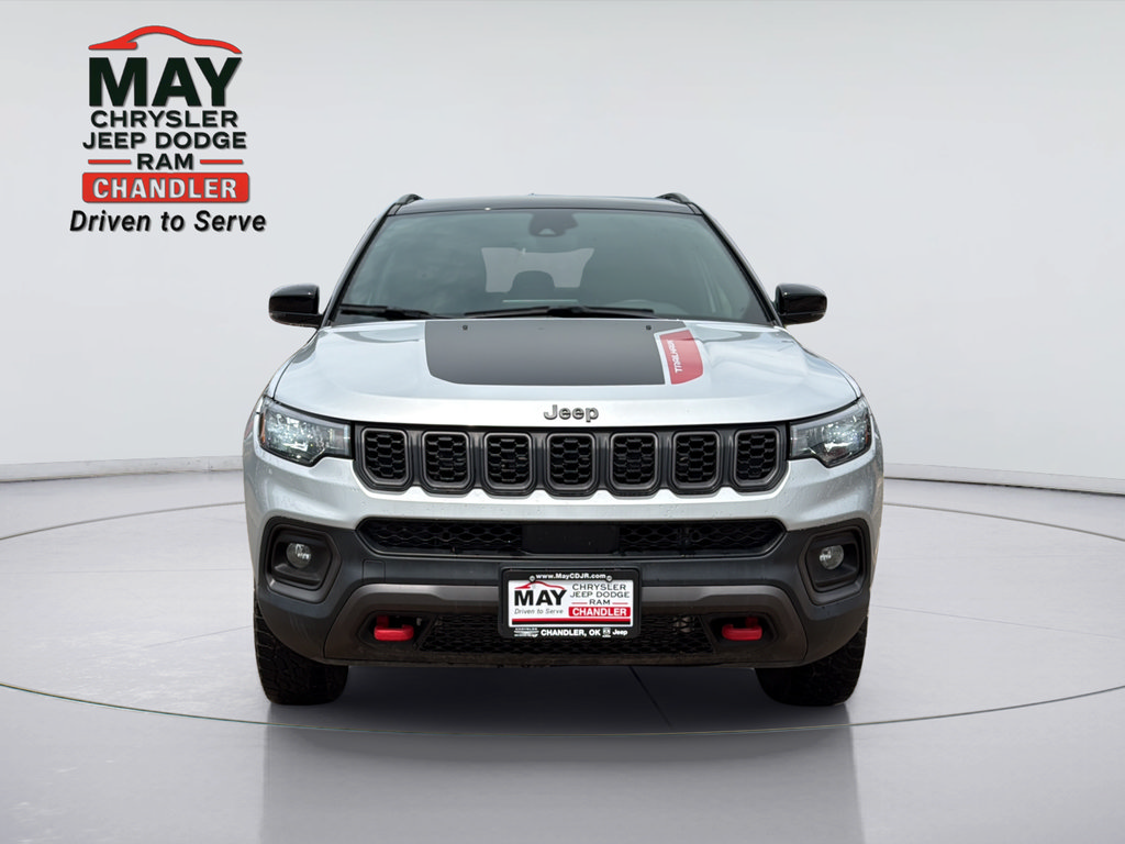 Certified 2025 Jeep Compass Trailhawk AWD/4WD image 2