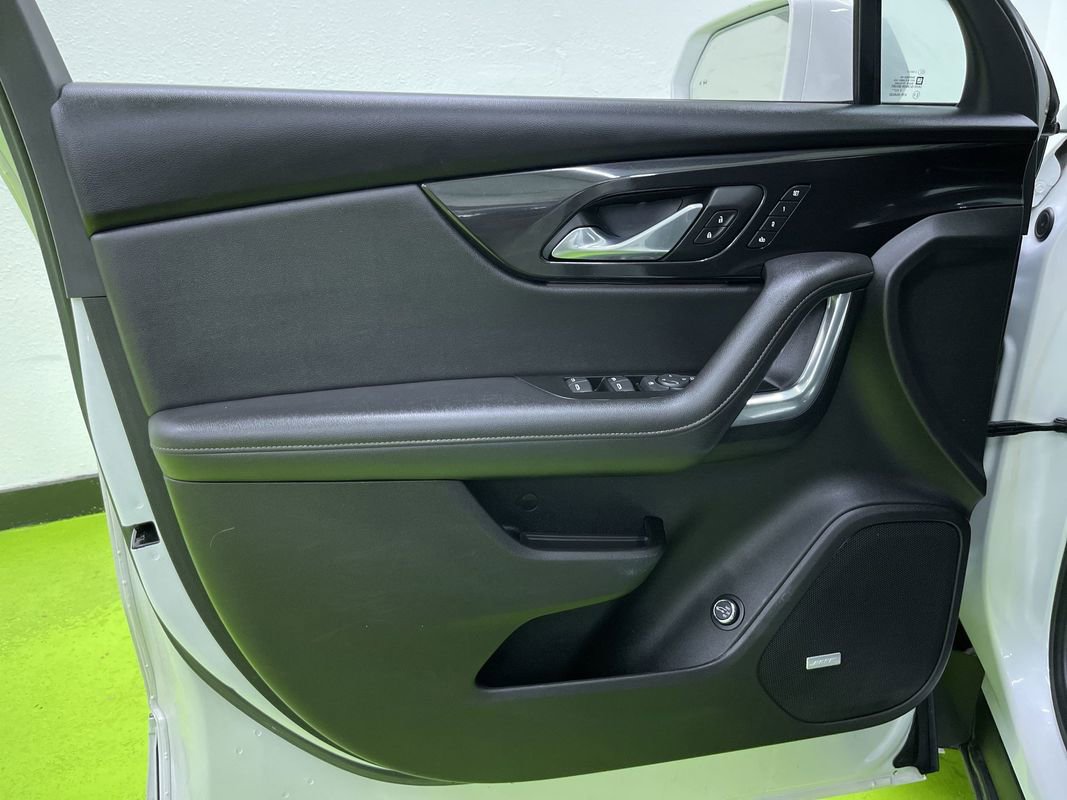 Used 2020 Chevrolet Blazer Premier w/ Driver Confidence II Package image 16