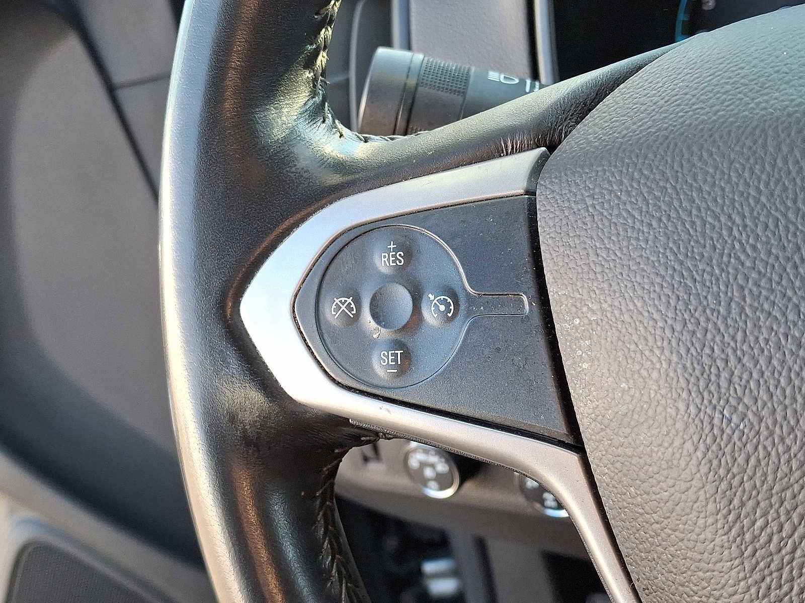 Certified 2022 Chevrolet Colorado LT w/ LT Convenience Package image 21