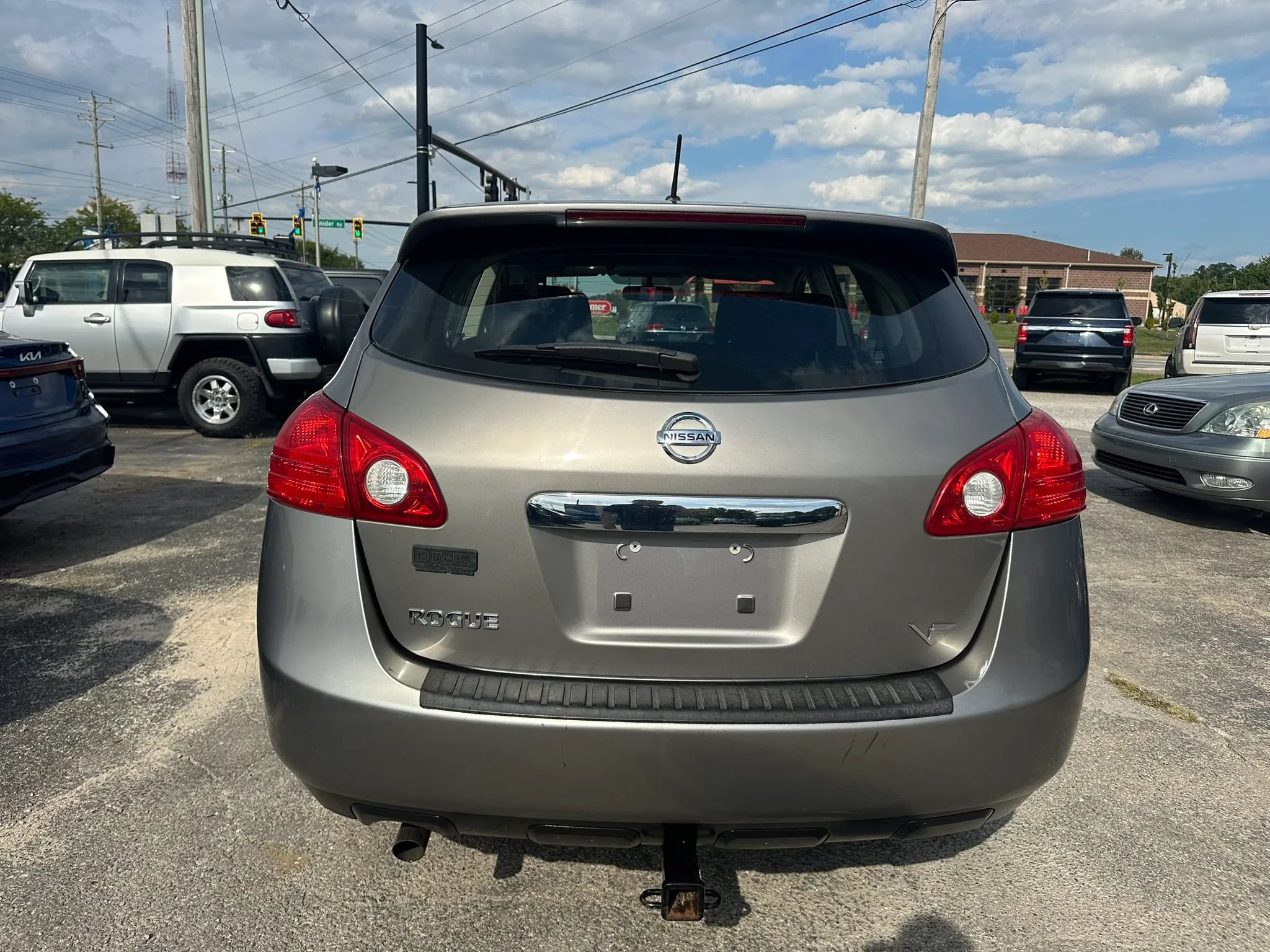 Used 2011 Nissan Rogue S FWD image 5