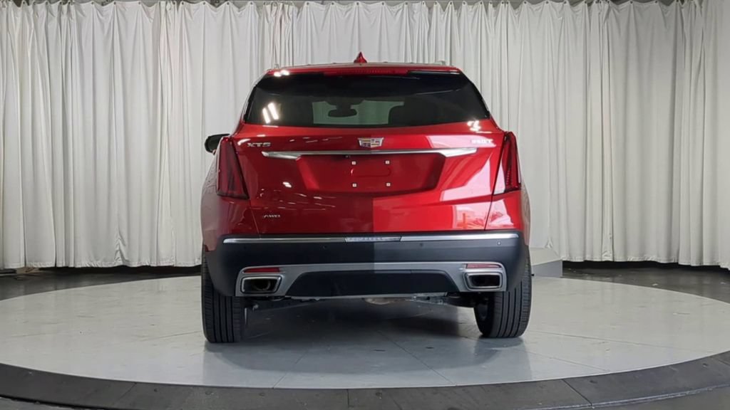 Used 2025 Cadillac XT5 Premium Luxury AWD/4WD image 9