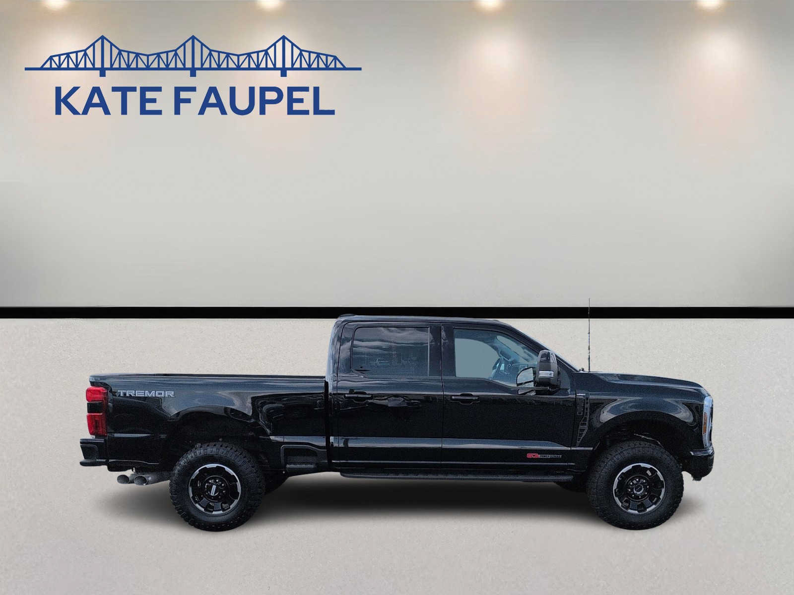New 2026 Ford F350 Lariat w/ Tremor Off-Road Package AWD/4WD image 8