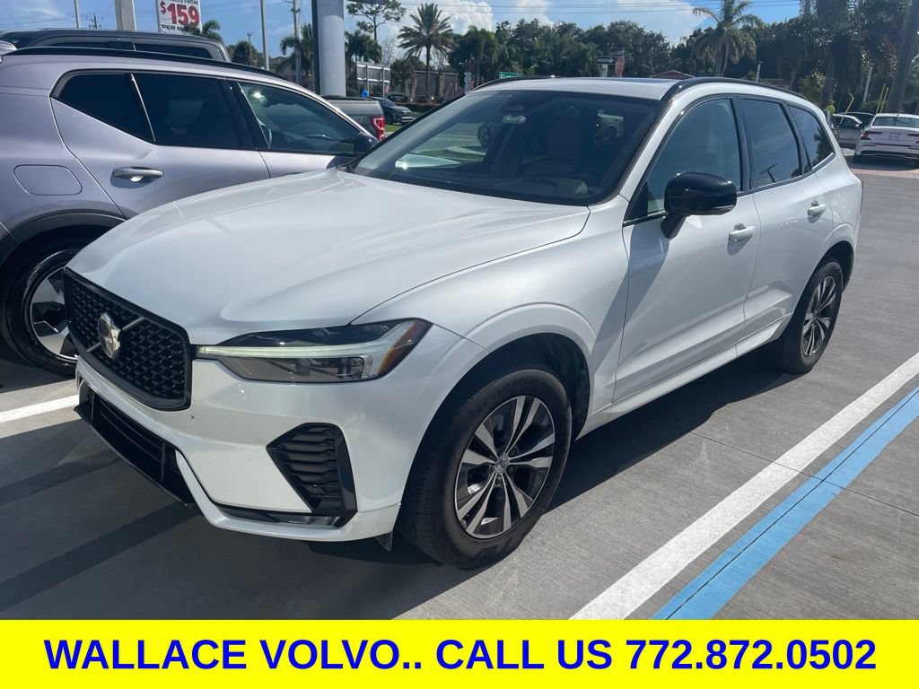 Used 2024 Volvo XC60 B5 Core AWD/4WD image 3
