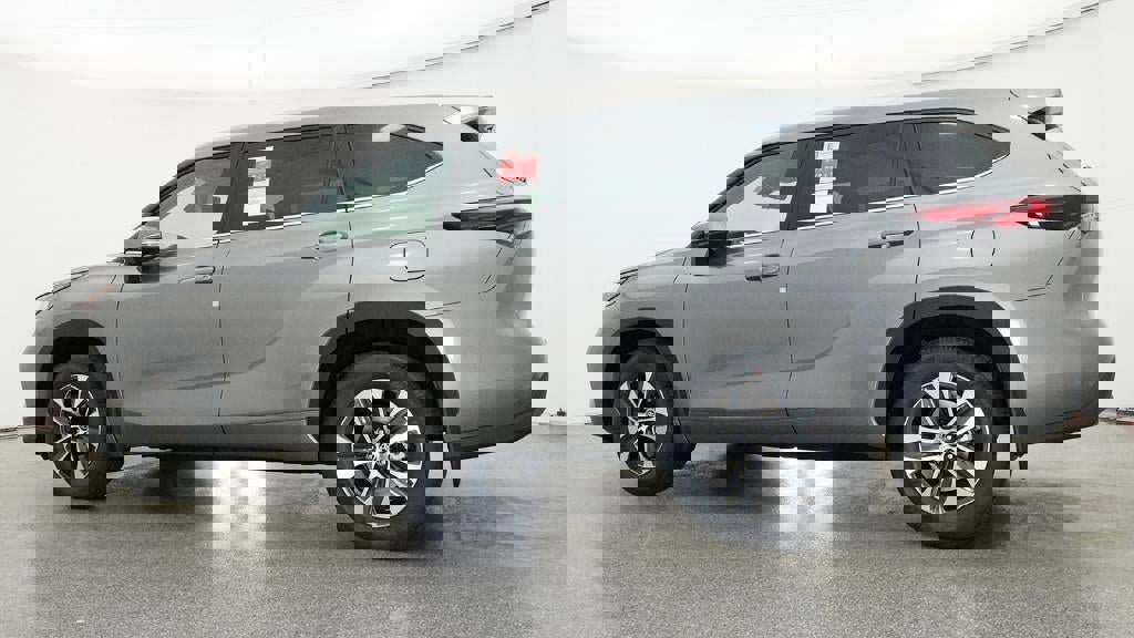 New 2026 Toyota Highlander XLE image 53