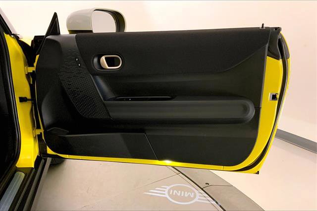 Certified 2025 MINI Cooper S image 25