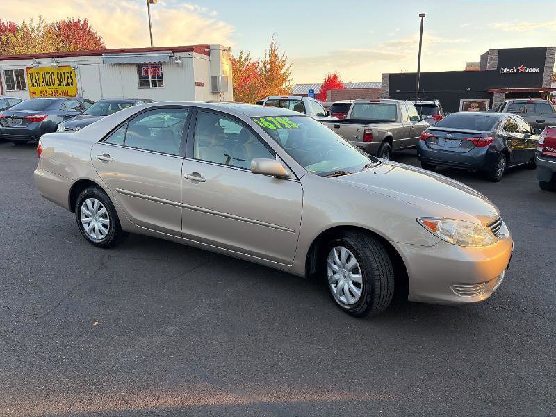 Used 2005 Toyota Camry LE image 3