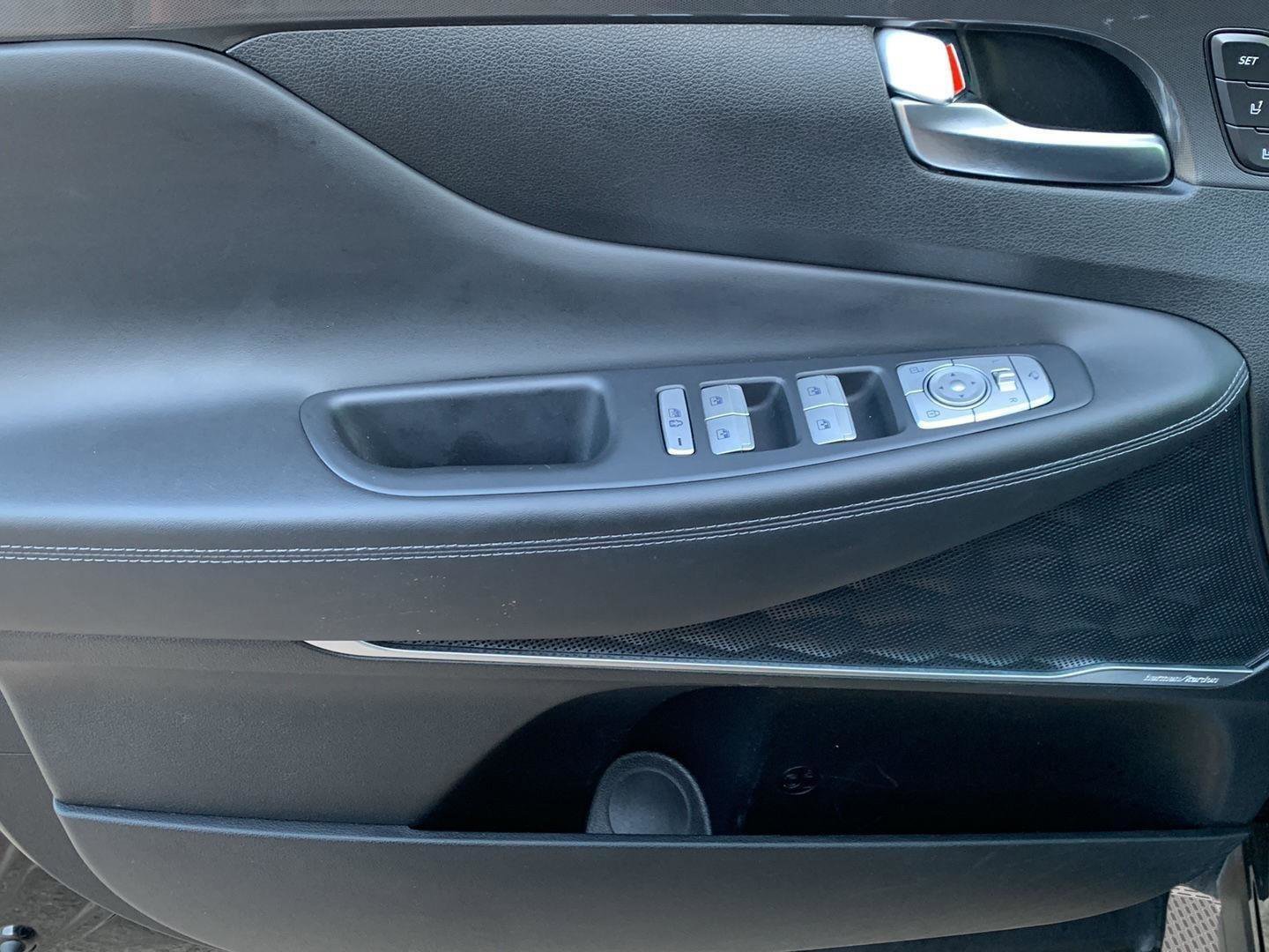 Used 2022 Hyundai Santa Fe Calligraphy image 21