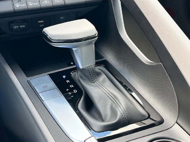 Certified 2026 Hyundai Elantra Sport FWD image 17