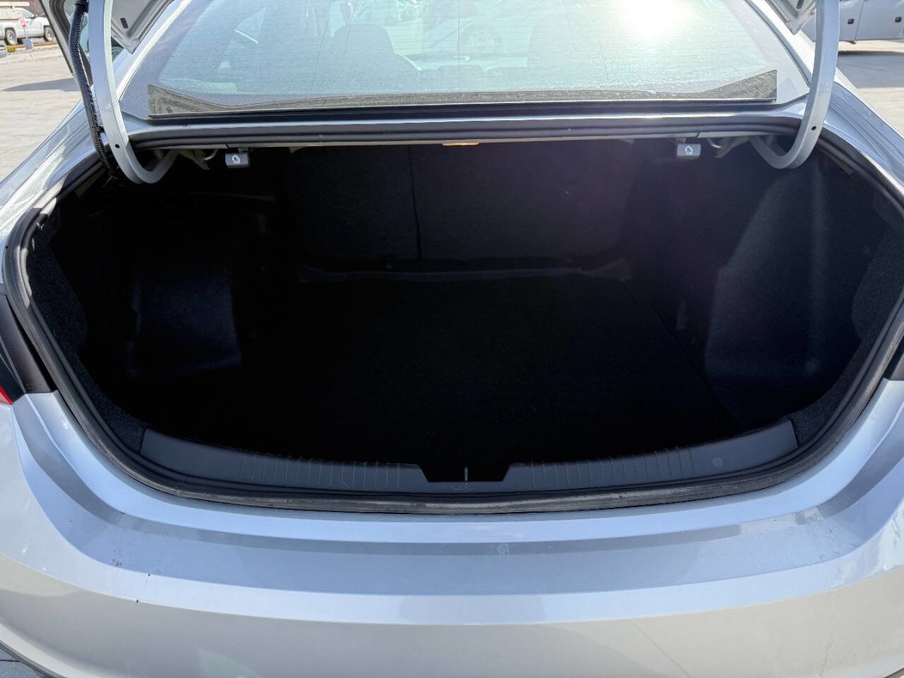 Used 2019 Chevrolet Malibu LS image 24