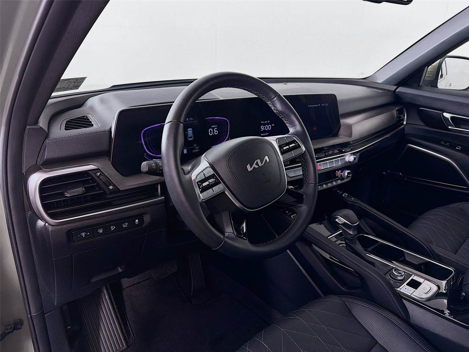 Used 2025 Kia Telluride EX X-Line AWD/4WD image 16