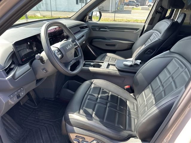Certified 2026 Kia EV9 Land w/ Nightfall Edition Package image 7