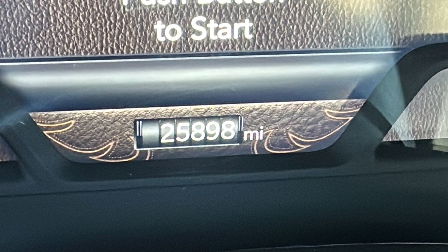 Used 2025 RAM 1500 Laramie w/ Sport Appearance Package image 10