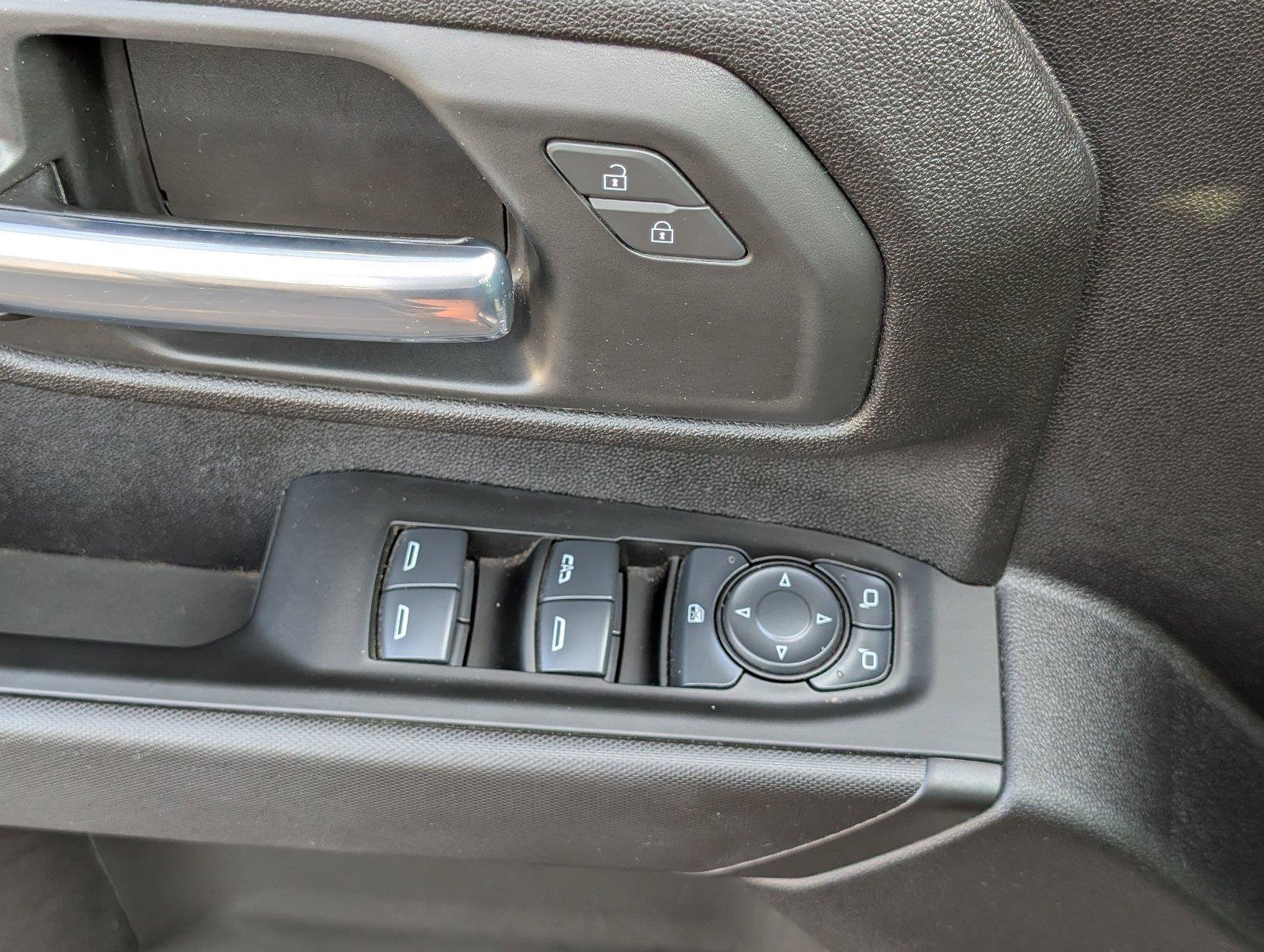 Used 2025 Chevrolet Silverado 2500 Custom w/ Custom Convenience Package AWD/4WD image 20