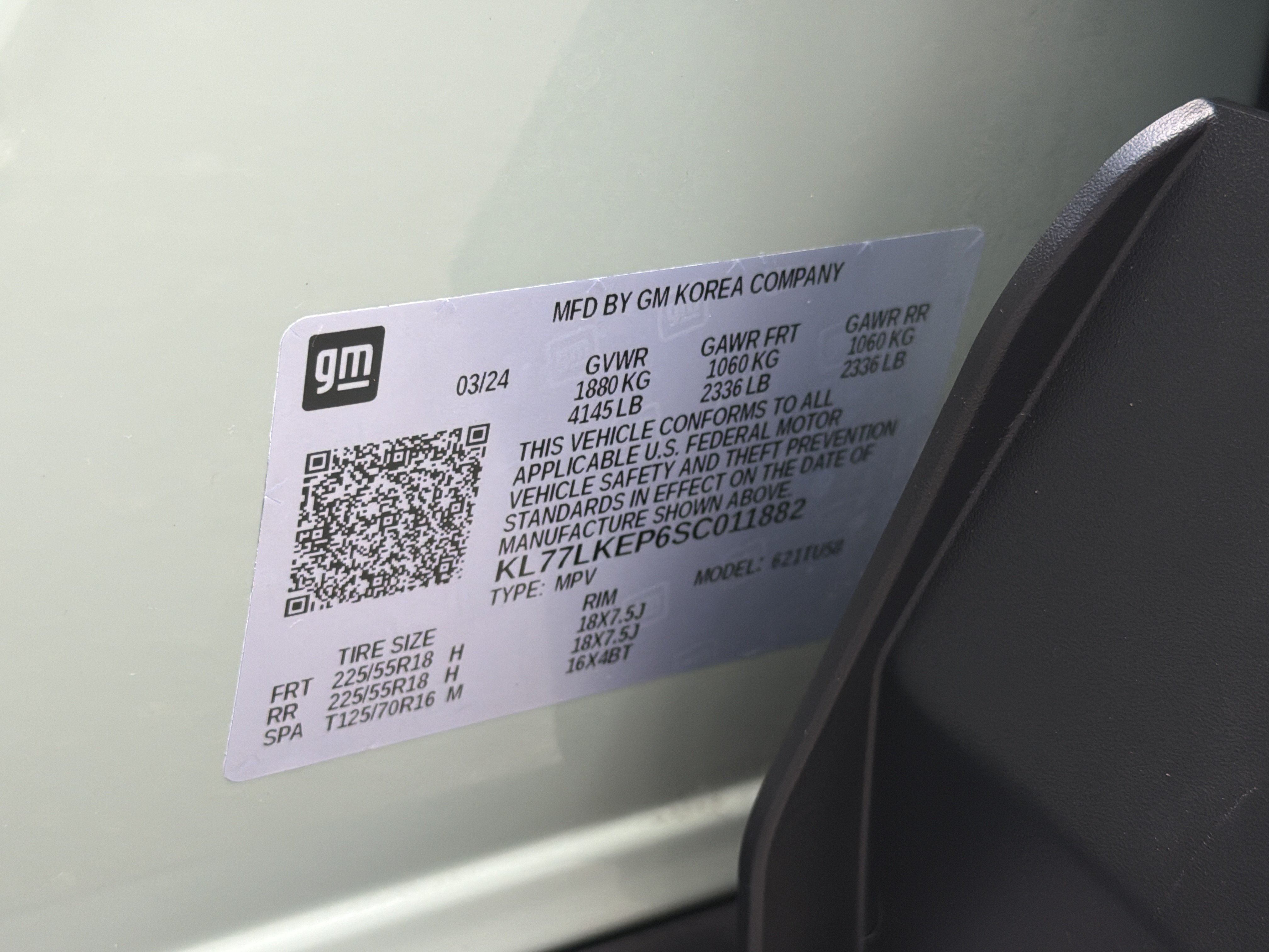 Used 2025 Chevrolet Trax ACTIV w/ Sunroof Package FWD image 36