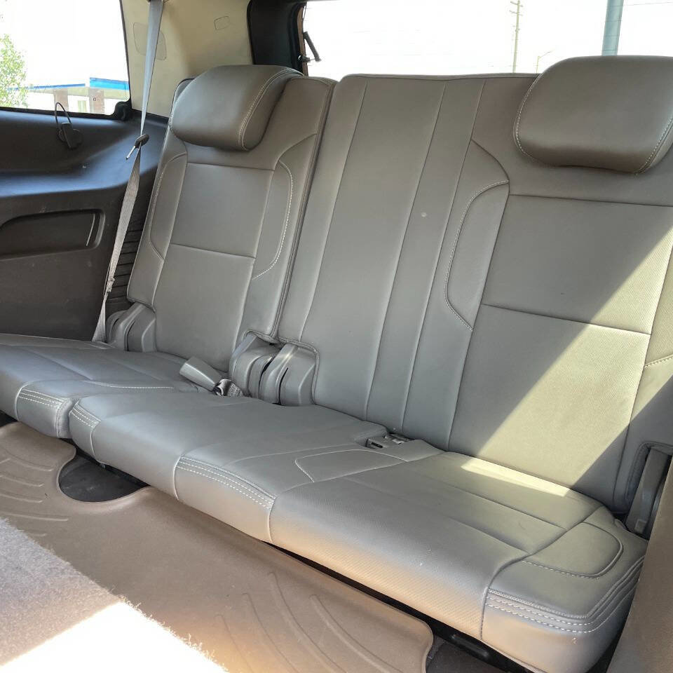 Used 2015 GMC Yukon Denali w/ Premium Package image 12