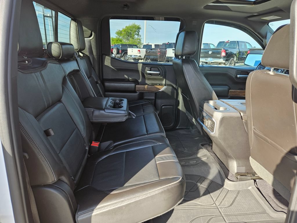 Used 2019 Chevrolet Silverado 1500 High Country w/ Technology Package AWD/4WD image 30