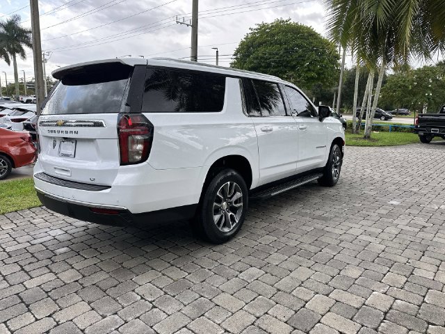 Used 2024 Chevrolet Suburban LT RWD image 38