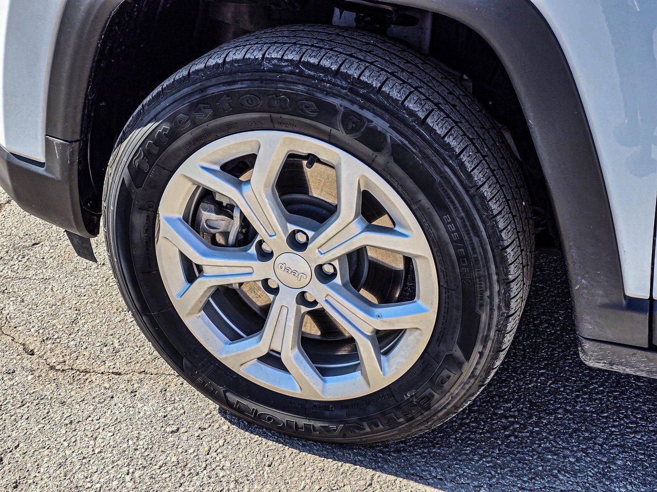 Used 2024 Jeep Compass Latitude w/ Convenience Group image 8