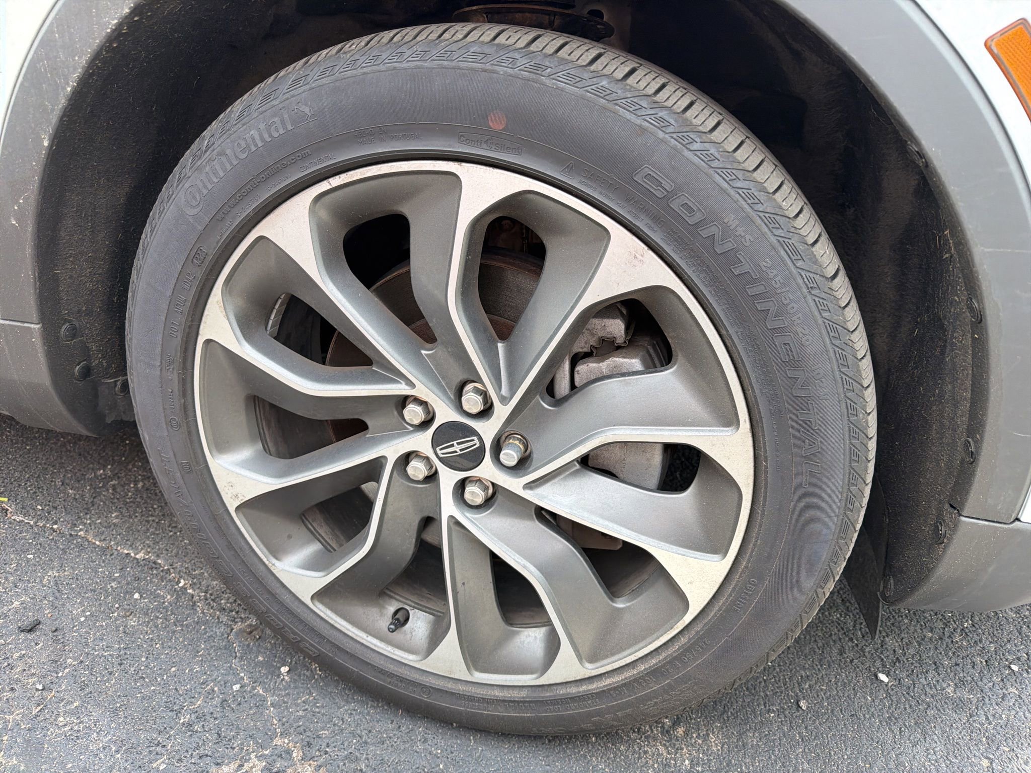 Used 2023 Lincoln Nautilus Reserve image 4